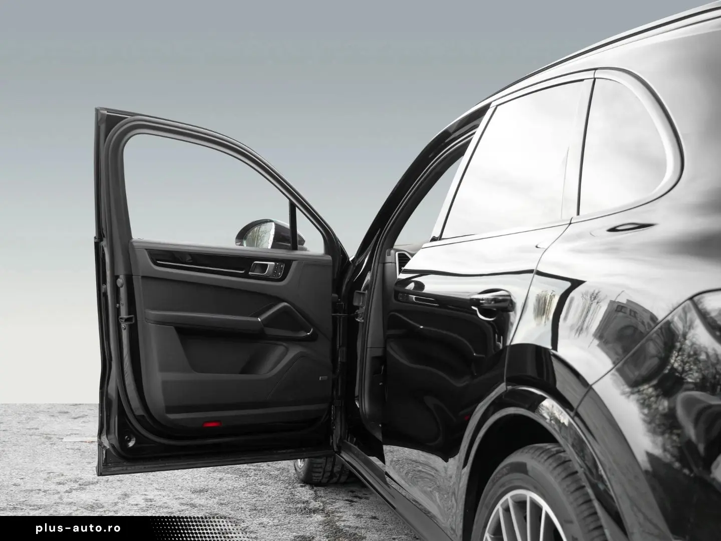 PORSCHE Cayenne S Platinum Edition