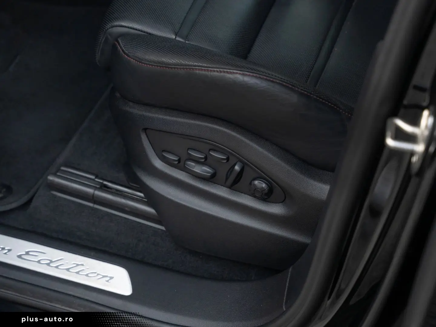 PORSCHE Cayenne S Platinum Edition