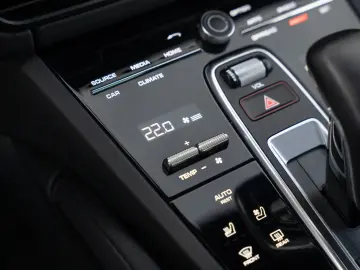 PORSCHE Cayenne S Platinum Edition