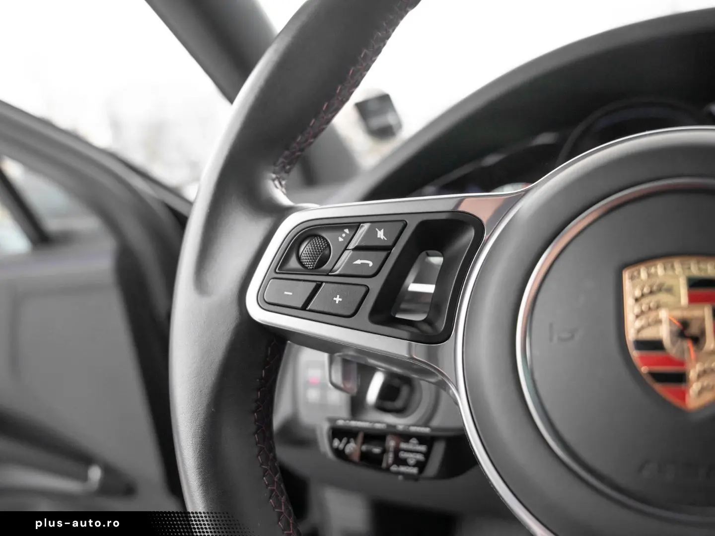 PORSCHE Cayenne S Platinum Edition