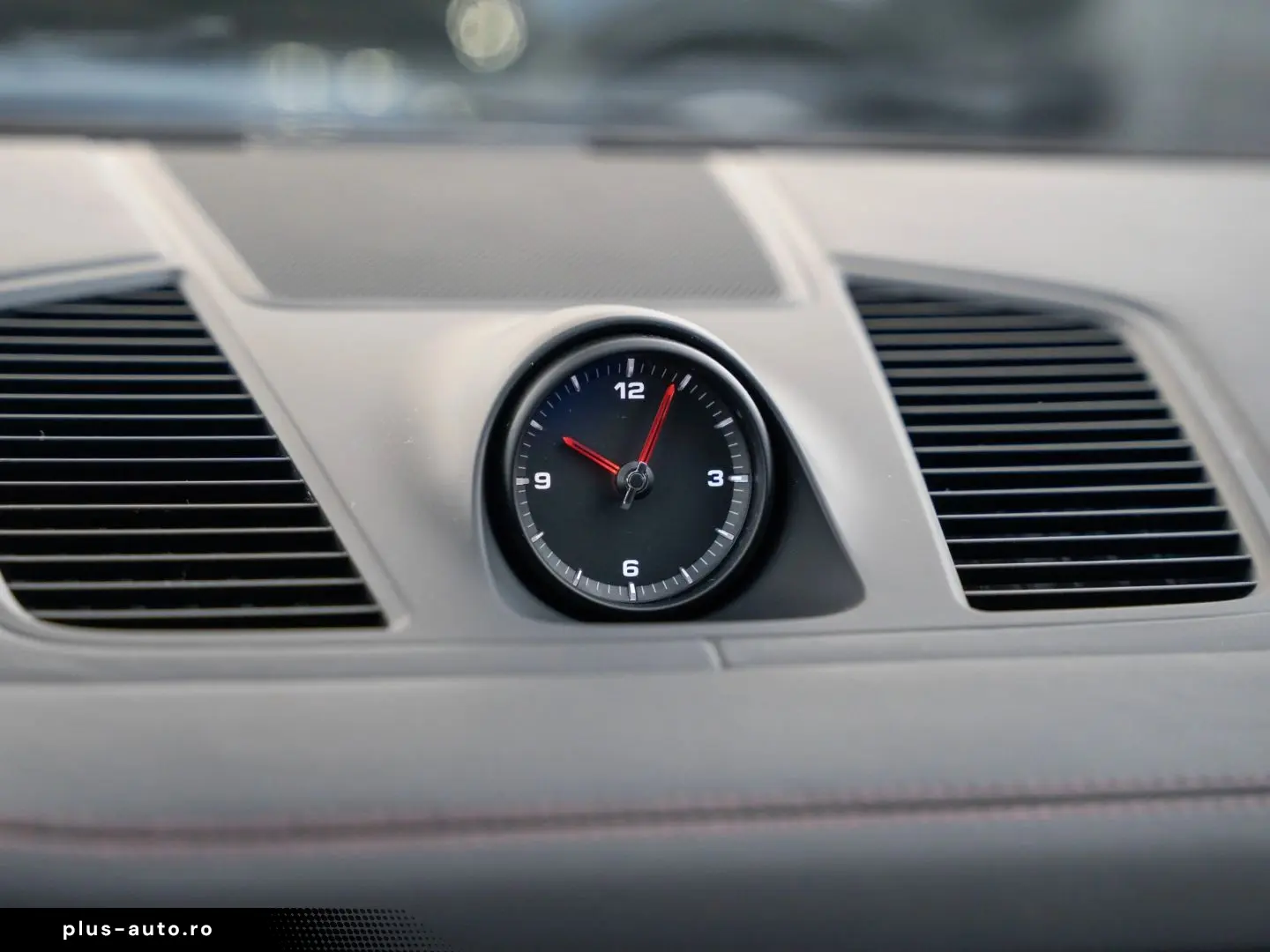 PORSCHE Cayenne S Platinum Edition