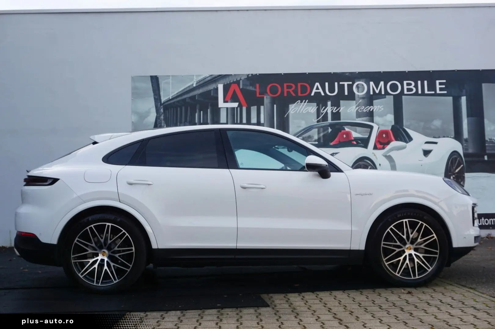 PORSCHE Cayenne Coupe E Hybrid