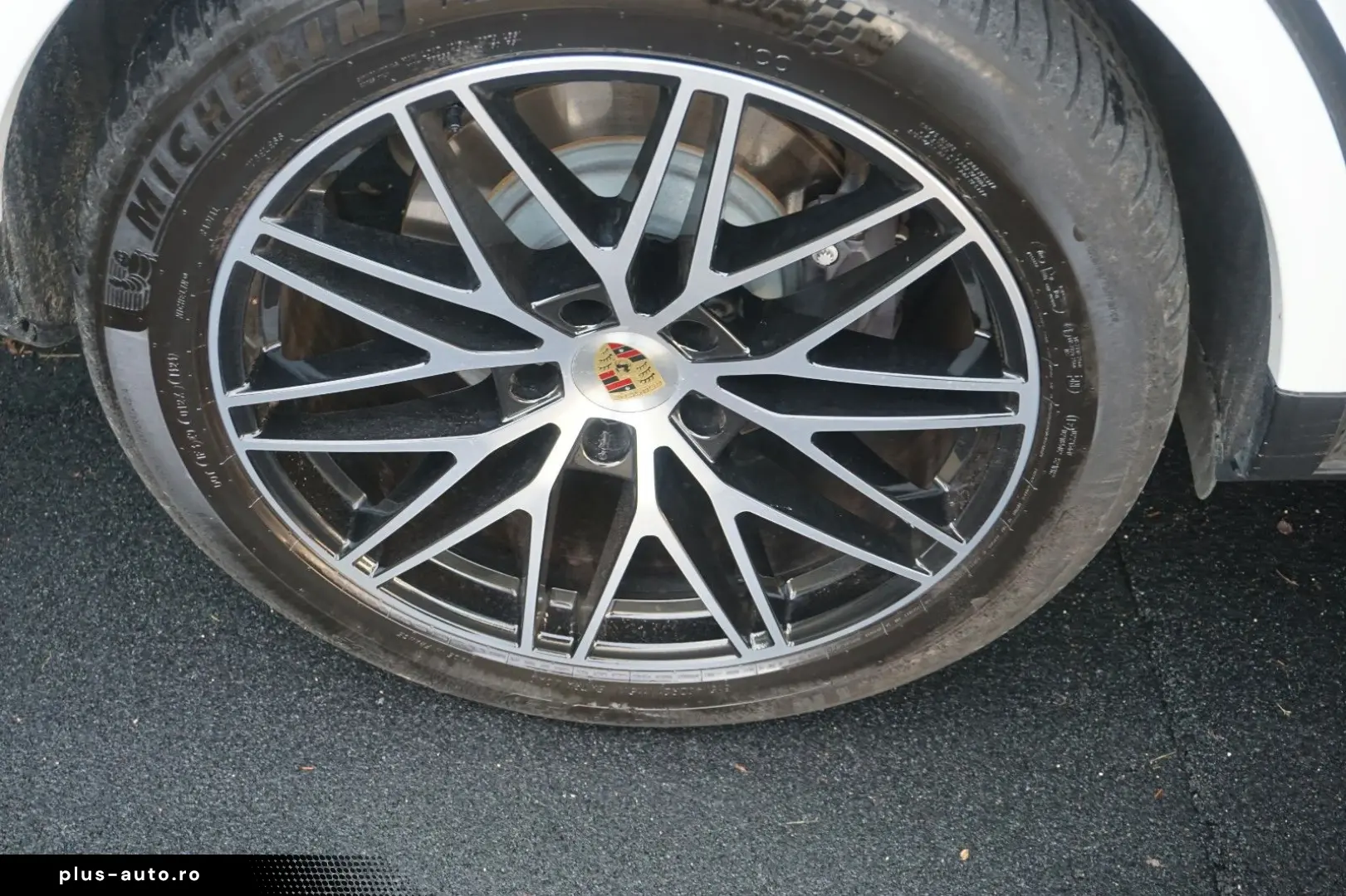 PORSCHE Cayenne Coupe E Hybrid