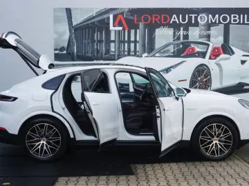 PORSCHE Cayenne Coupe E Hybrid