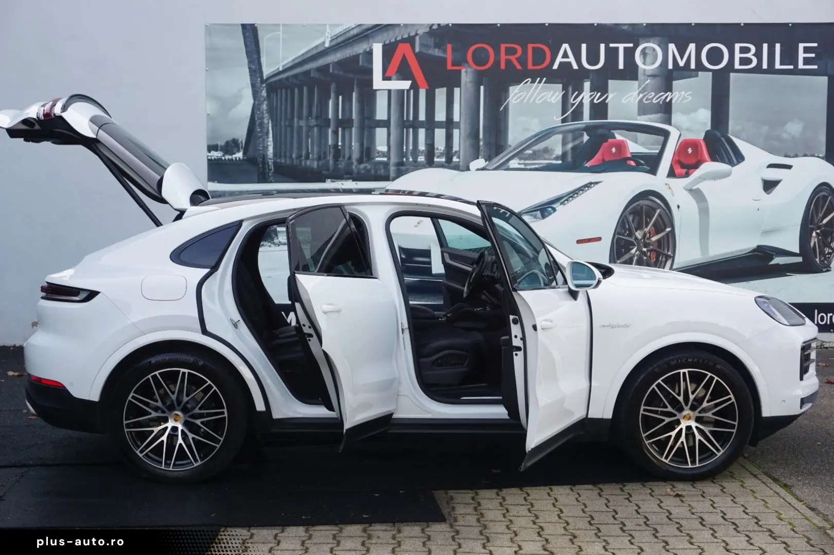 PORSCHE Cayenne Coupe E Hybrid