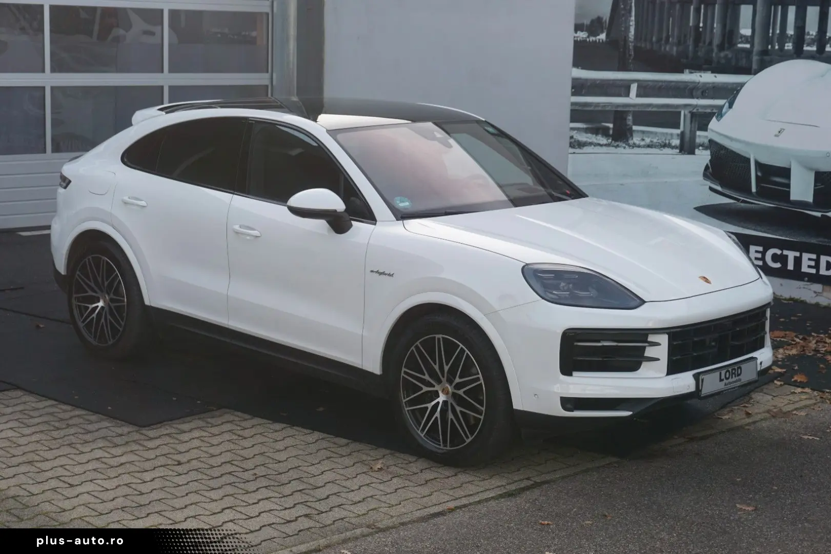 PORSCHE Cayenne Coupe E Hybrid