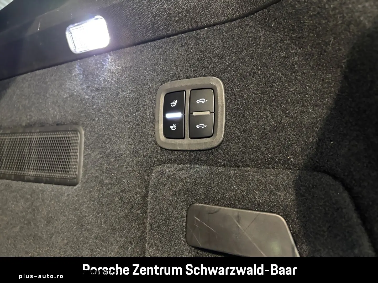PORSCHE Cayenne E-Hybrid BOSE LED-Matrix Panoramadach