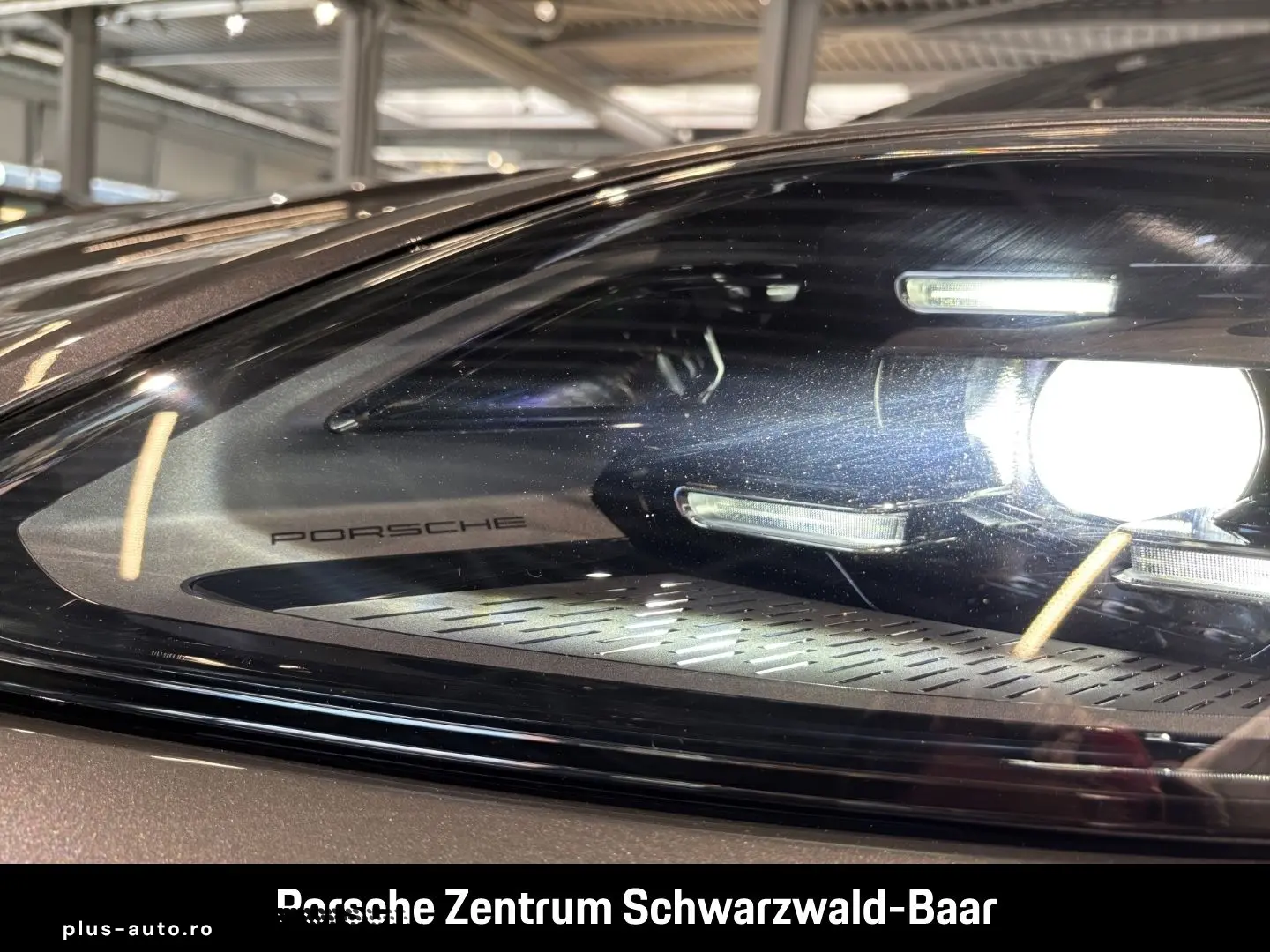 PORSCHE Cayenne E-Hybrid BOSE LED-Matrix Panoramadach