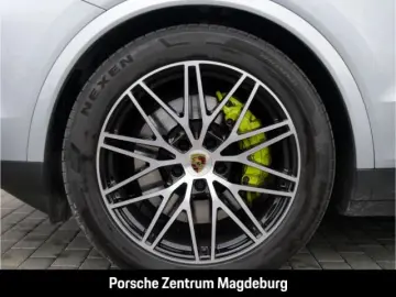 PORSCHE Cayenne E-Hybrid Coupe