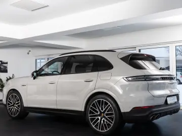 PORSCHE Cayenne S E-Hybrid