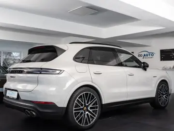 PORSCHE Cayenne S E-Hybrid
