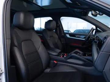 PORSCHE Cayenne S E-Hybrid