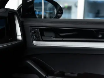 PORSCHE Cayenne S E-Hybrid