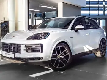 PORSCHE Cayenne E-Hybrid