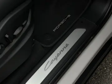 PORSCHE Cayenne E-Hybrid Coupe