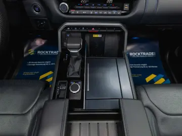 TOYOTA Tundra PLATINUM 3.4L V6 4x4  100%Options 19%VAT