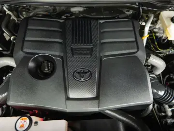 TOYOTA Tundra PLATINUM 3.4L V6 4x4  100%Options 19%VAT