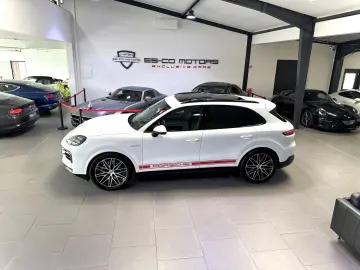 PORSCHE CAYENNE E-HYBRID