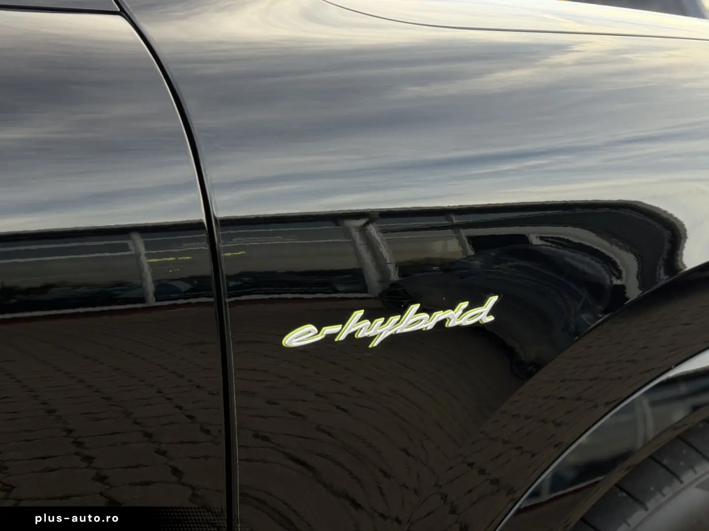 PORSCHE Cayenne E-Hybrid
