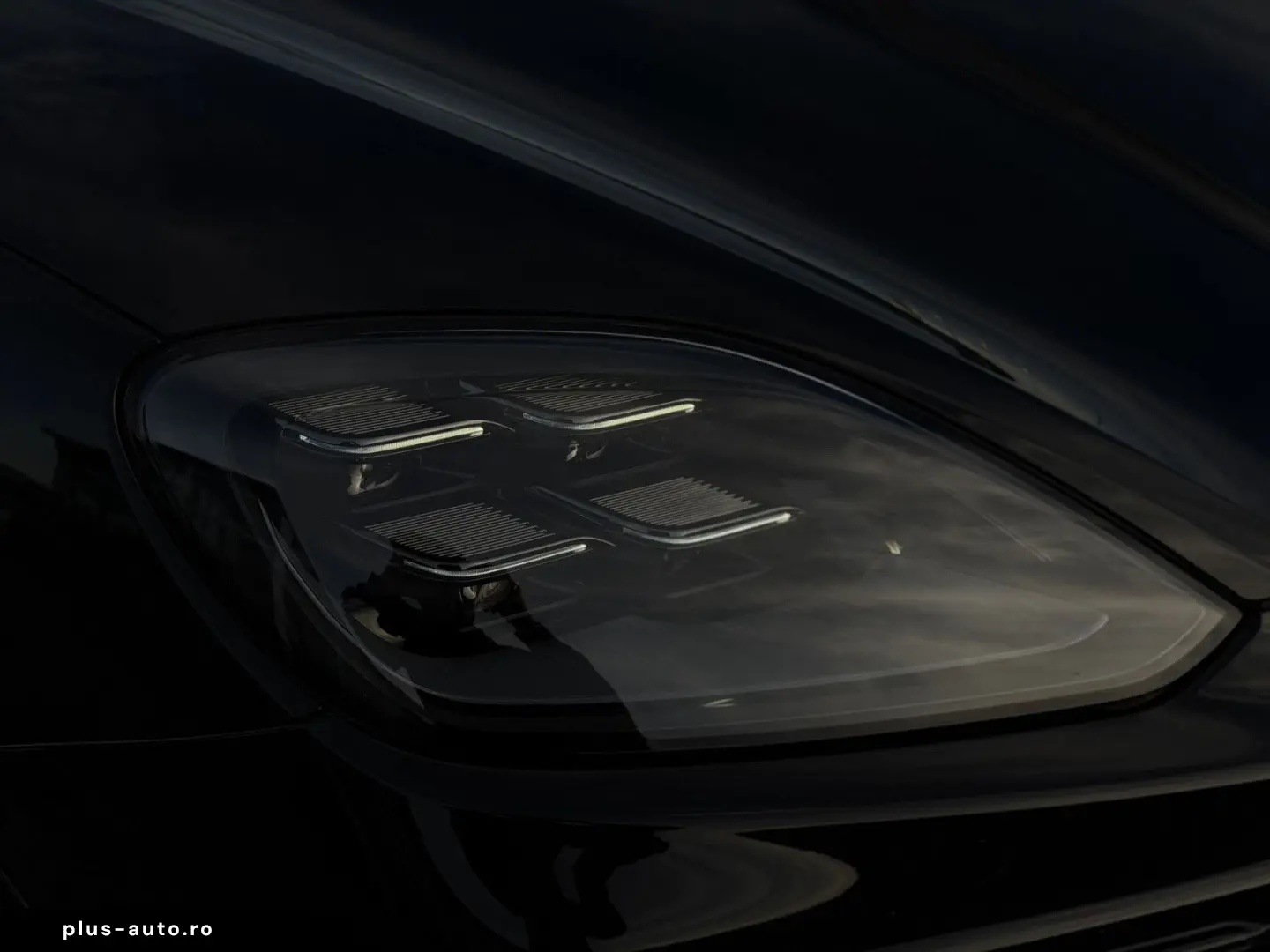 PORSCHE Cayenne E-Hybrid