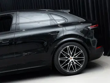 PORSCHE Cayenne Coupe E-Hybrid