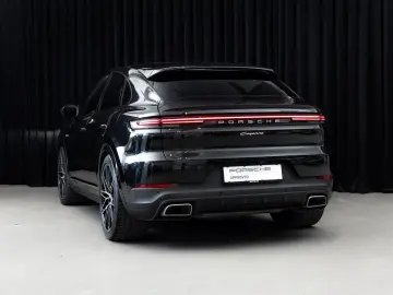 PORSCHE Cayenne Coupe E-Hybrid