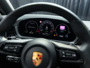 PORSCHE Cayenne Coupe E-Hybrid