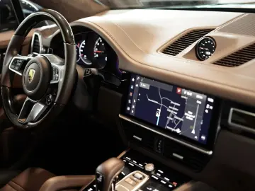 PORSCHE Cayenne GTS Coupé  22  ACC  APPROVED Standhzg