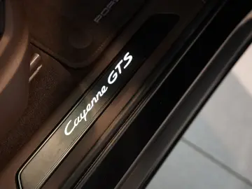 PORSCHE Cayenne GTS Coupé  22  ACC  APPROVED Standhzg