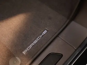 PORSCHE Cayenne GTS Coupé  22  ACC  APPROVED Standhzg