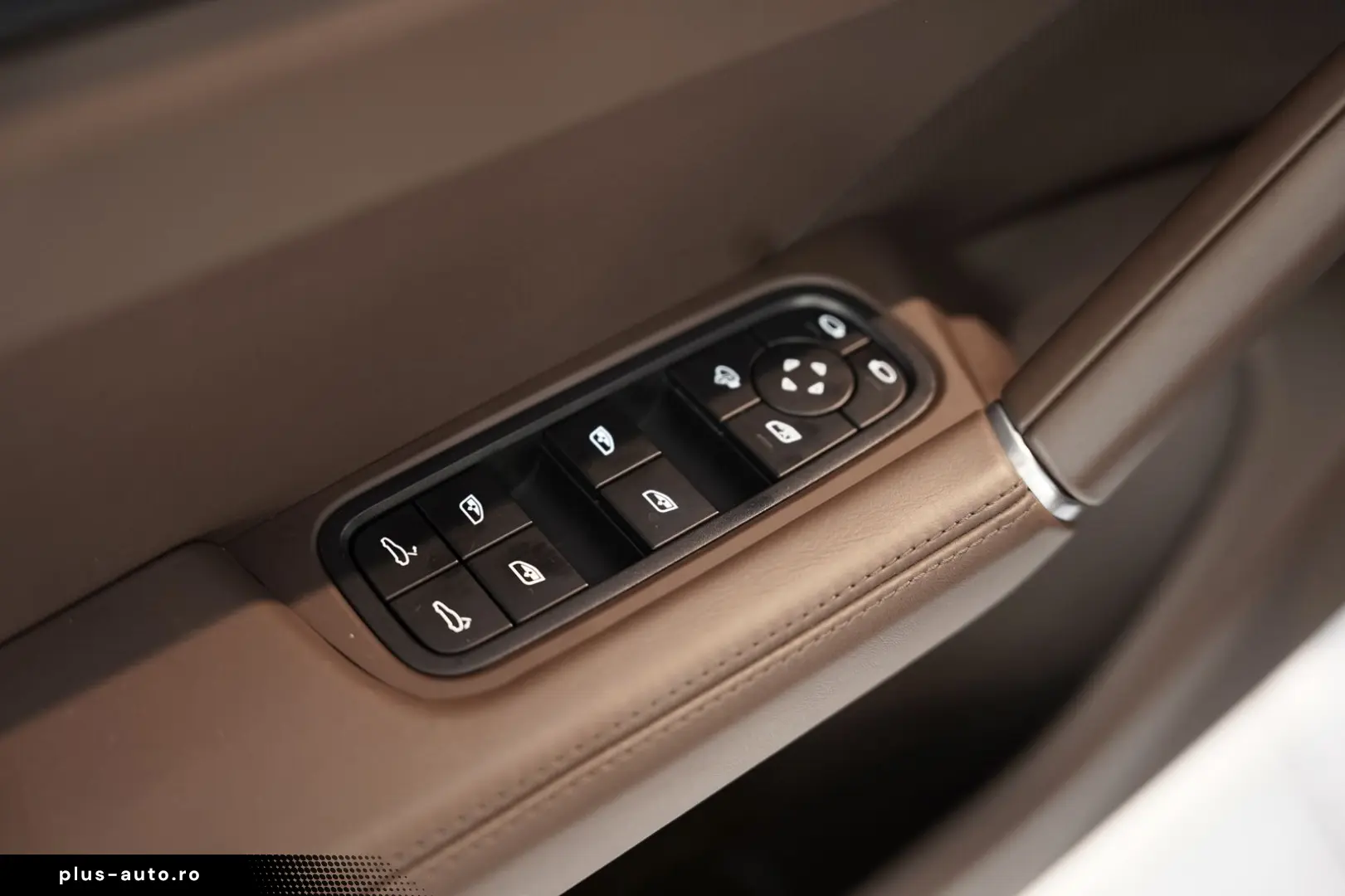 PORSCHE Cayenne GTS Coupé  22  ACC  APPROVED Standhzg