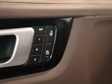 PORSCHE Cayenne GTS Coupé  22  ACC  APPROVED Standhzg