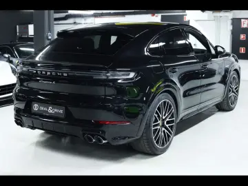 PORSCHE Cayenne S COUPE E-HYBRID SPORTDESIGN DISPLAY PPF
