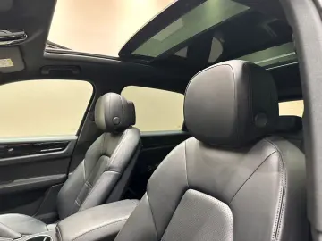 PORSCHE Cayenne  1. HAND PANORAMADACH