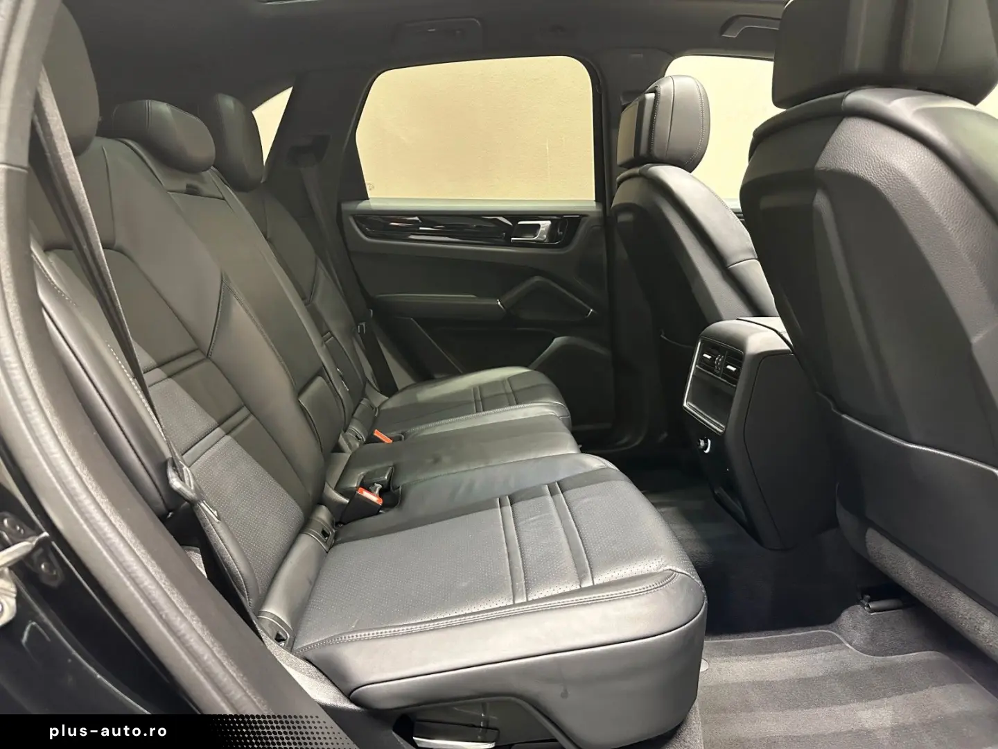 PORSCHE Cayenne  1. HAND PANORAMADACH