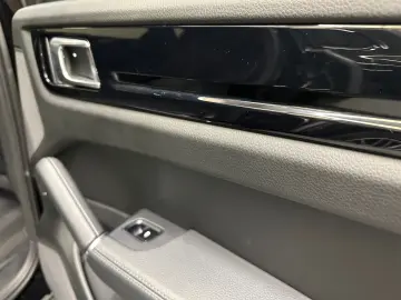 PORSCHE Cayenne  1. HAND PANORAMADACH