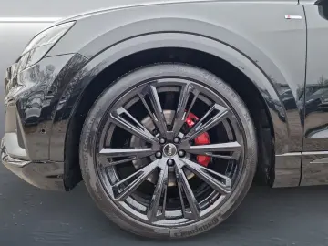 AUDI Q8 50 TDI qu S line Luft HuD 23  PANO HD-MATRIX