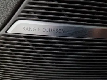 AUDI Q8 50 TDI qu S line Luft HuD 23  PANO HD-MATRIX