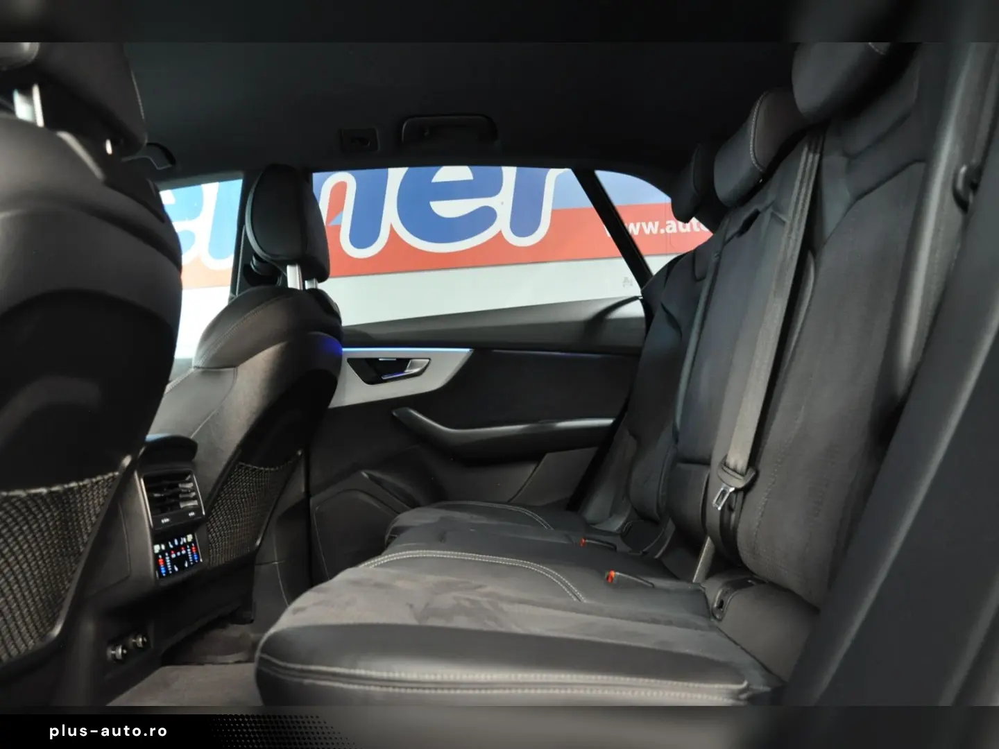 AUDI Q8 S-Line 50TDI quattro HUD Standh 22