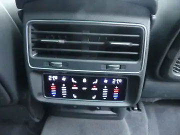 AUDI Q8 50 TDI quattro S line PANO NACHT HUD STHZ SOF