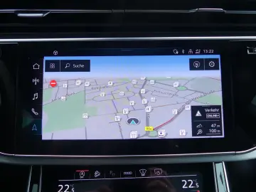 AUDI Q8 50 TDI quattro S line PANO NACHT HUD STHZ SOF
