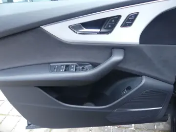 AUDI Q8 50 TDI quattro S line PANO NACHT HUD STHZ SOF