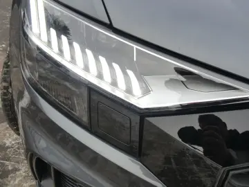 AUDI Q8 50 TDI quattro S line PANO NACHT HUD STHZ SOF