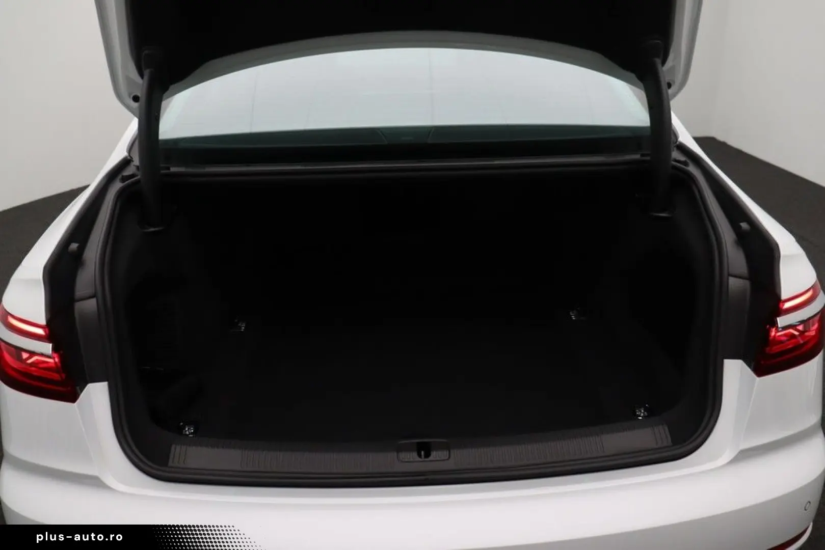 AUDI A8 50 TDI quattro . Virt.Cockpit LED Navi Pano