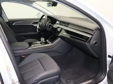 AUDI A8 50 TDI quattro . Virt.Cockpit LED Navi Pano