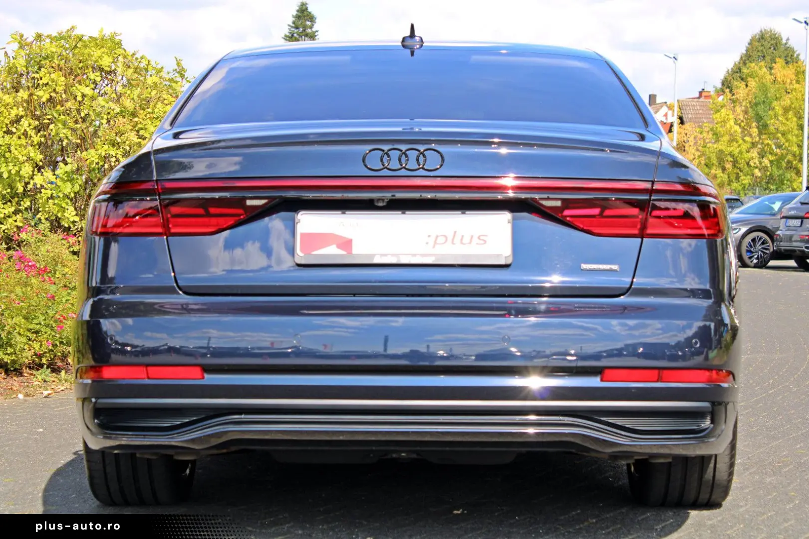 AUDI A8 60TFSIe qu S LINE BLACK PANO HUD DIGMATRIX TV