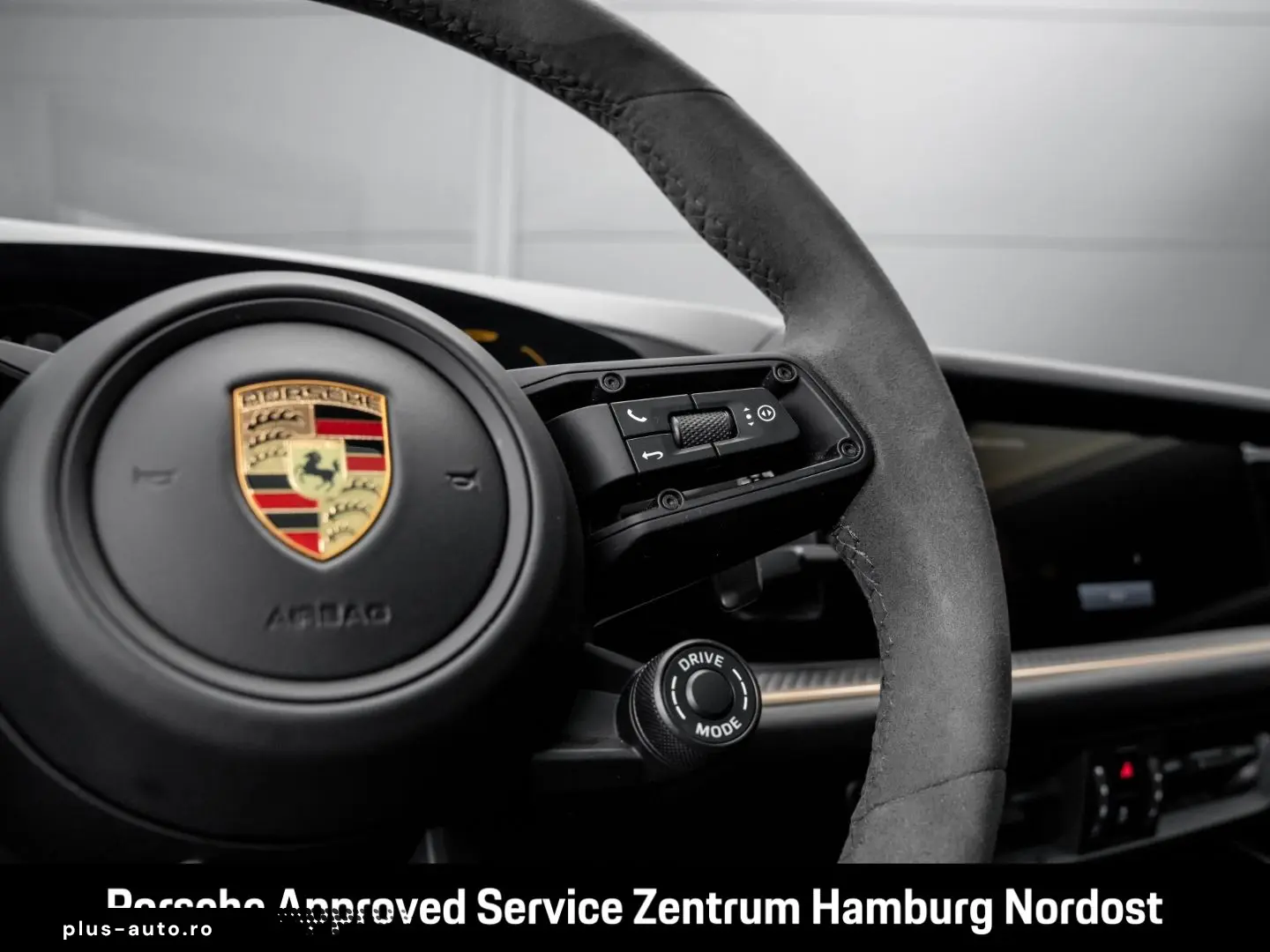 PORSCHE Cayenne E-Hybrid Panorama BOSE Servolenkung Plus