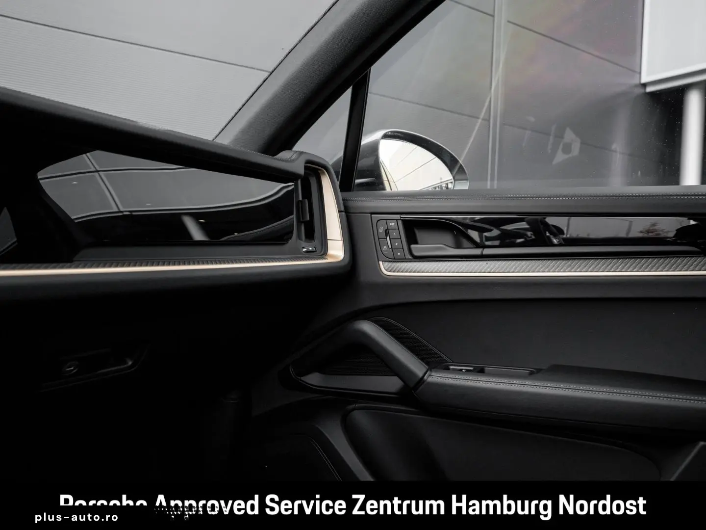 PORSCHE Cayenne E-Hybrid Panorama BOSE Servolenkung Plus