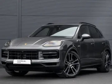 PORSCHE Cayenne E-Hybrid Panorama BOSE Servolenkung Plus