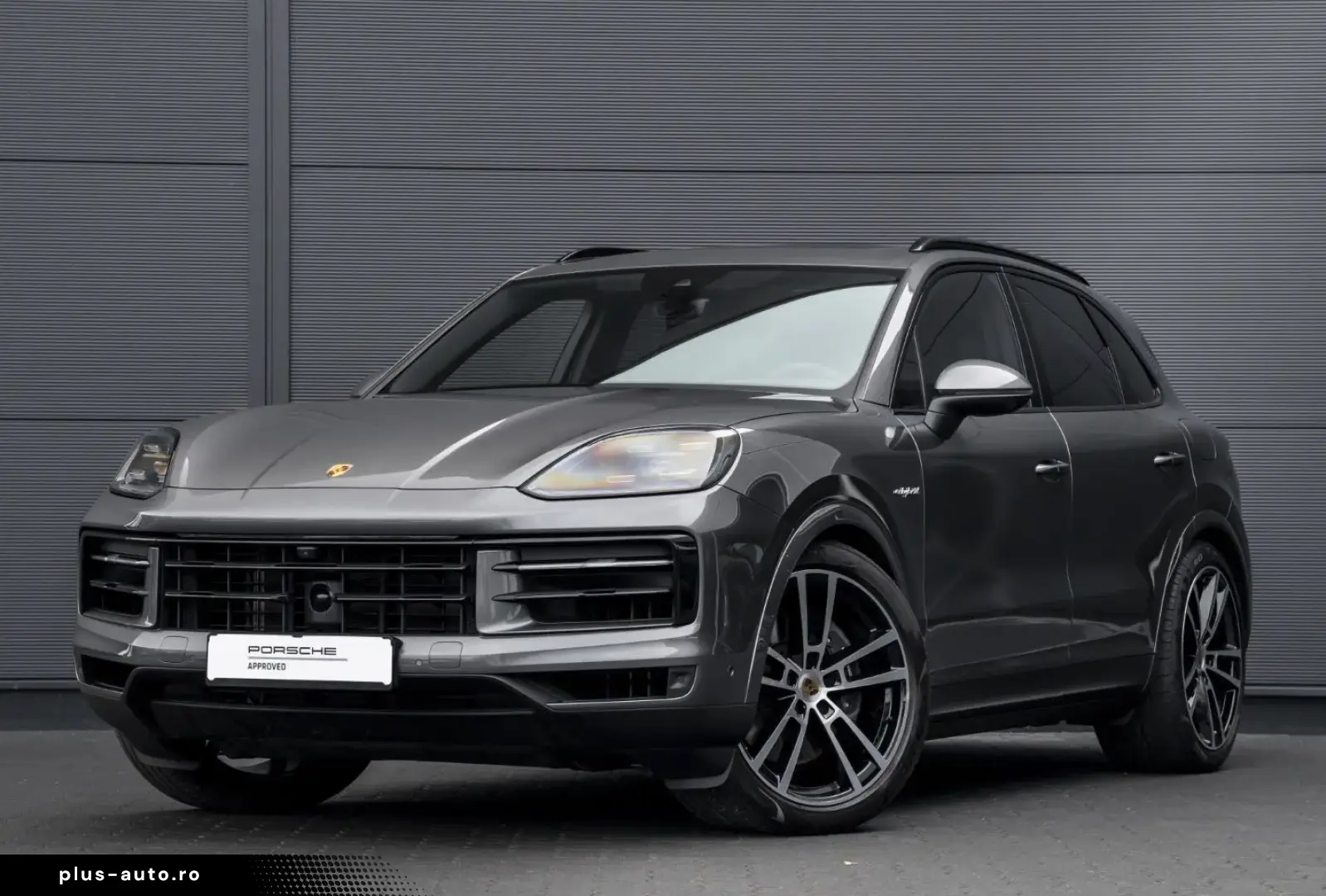 PORSCHE Cayenne E-Hybrid Panorama BOSE Servolenkung Plus